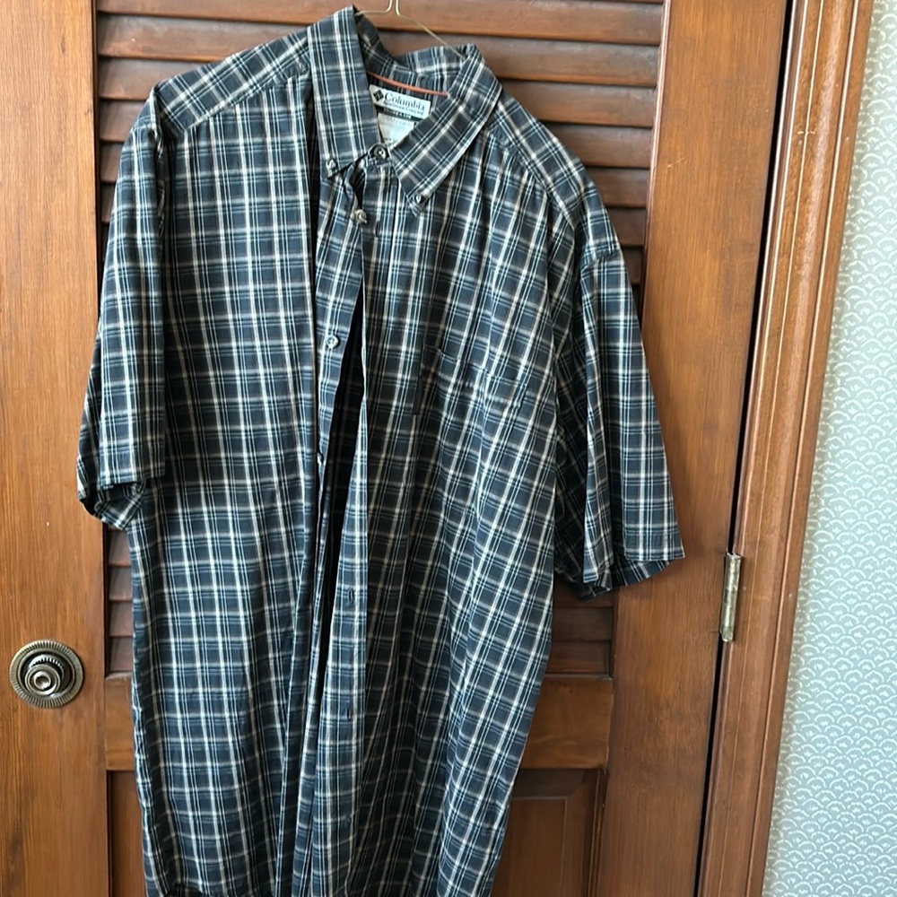 Columbia Shirt-Size XLT